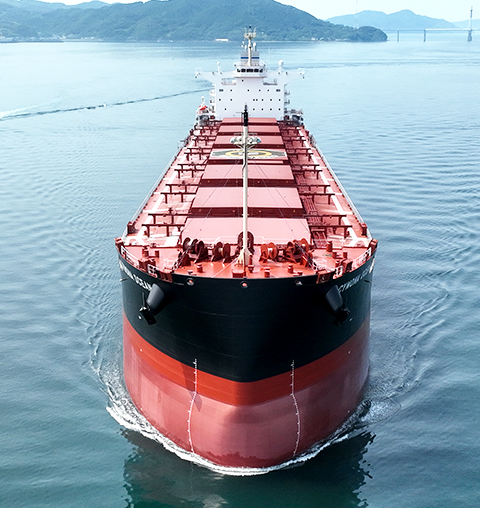 自社船「IVS NARUO」